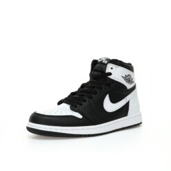 Alternative view of Air Jordan 1 High Sneaker DZ5485-010