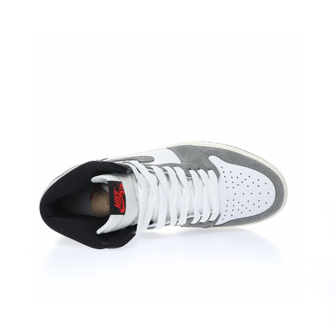 Air Jordan 1 High Sneaker DZ5485-051 - Image 2