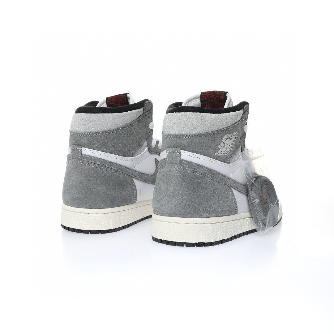 Air Jordan 1 High Sneaker DZ5485-051 - Image 5