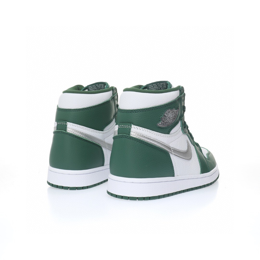 Air Jordan 1 High Sneaker DZ5485-303 - Image 4