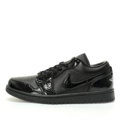 Air Jordan 1 Low Sneaker HJ7743-010