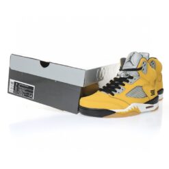 Alternative view of Air Jordan 5 Sneaker 454783-701