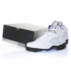 Alternative view of Air Jordan 5 Sneaker DD0587-141