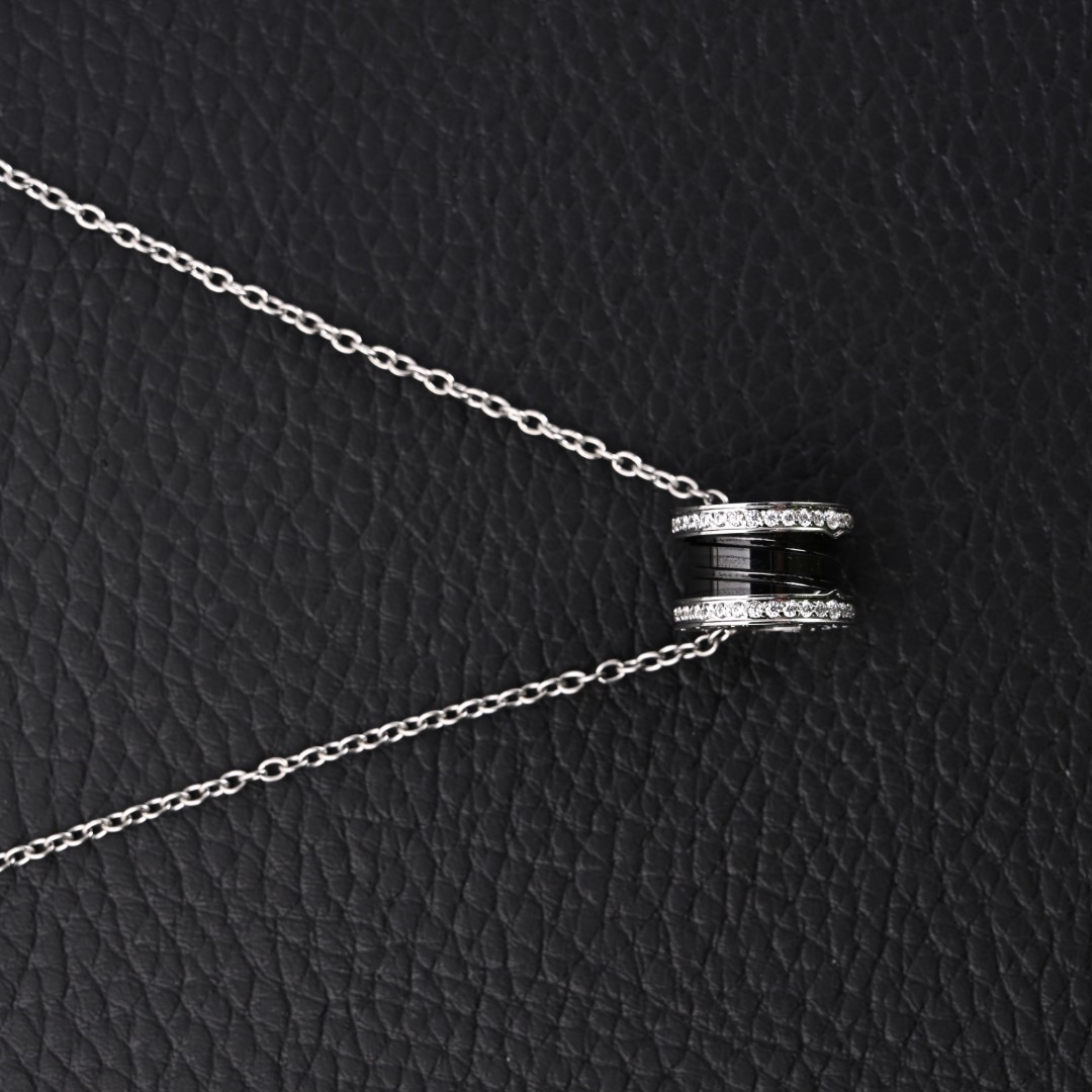 BV Necklaces 170202602040084_79 - Image 3