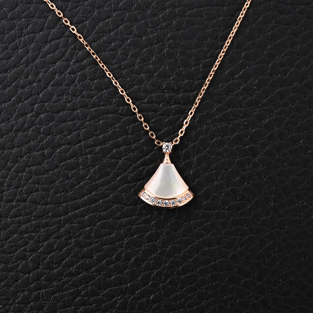 BV Necklaces 180202602040102_89 - Image 3