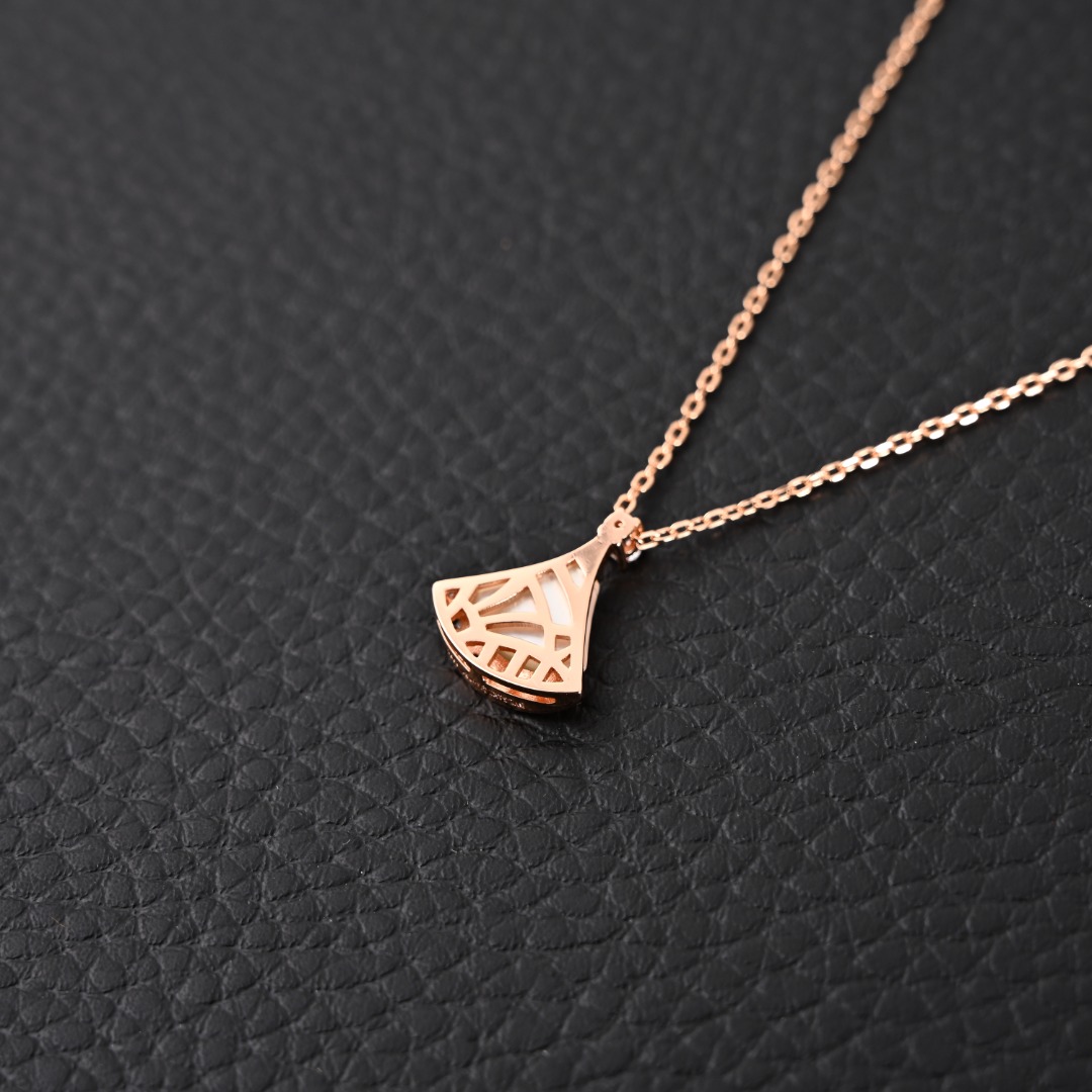 BV Necklaces 180202602040102_89 - Image 4