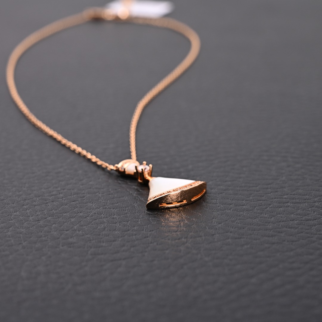BV Necklaces 190202602040108_89 - Image 4