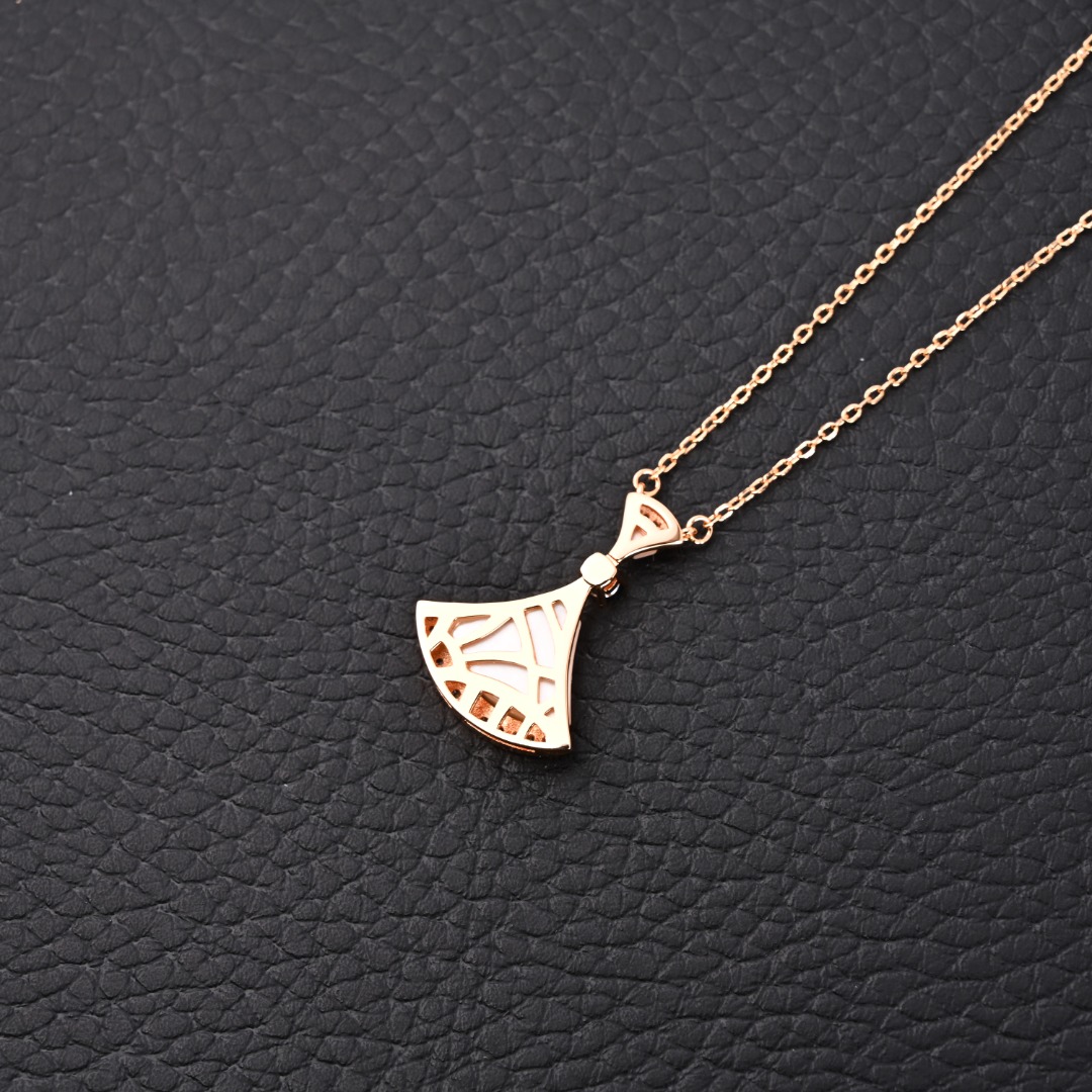 BV Necklaces 190202602040108_89 - Image 5