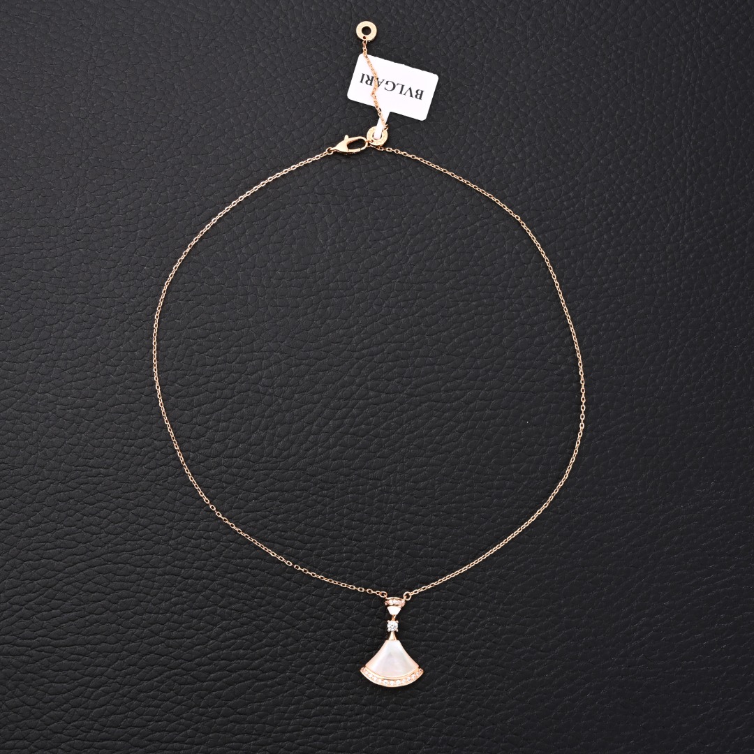 BV Necklaces 190202602040108_89 - Image 8