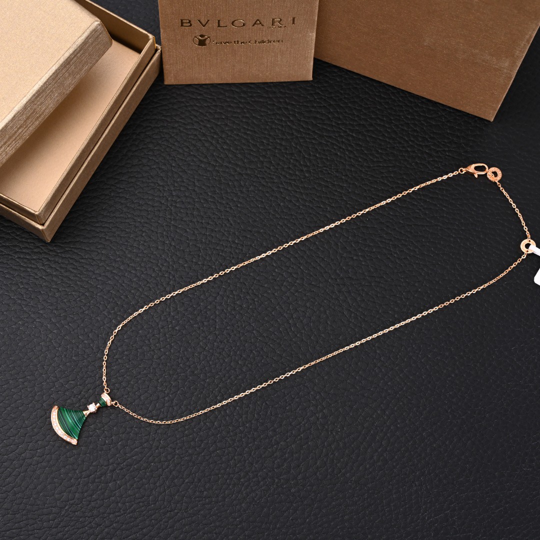 BV Necklaces 190202602040110_89