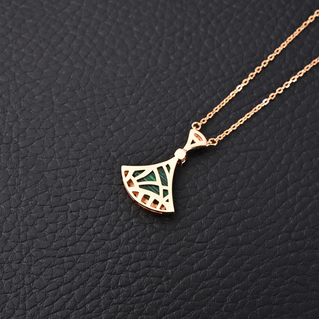 BV Necklaces 190202602040110_89 - Image 5