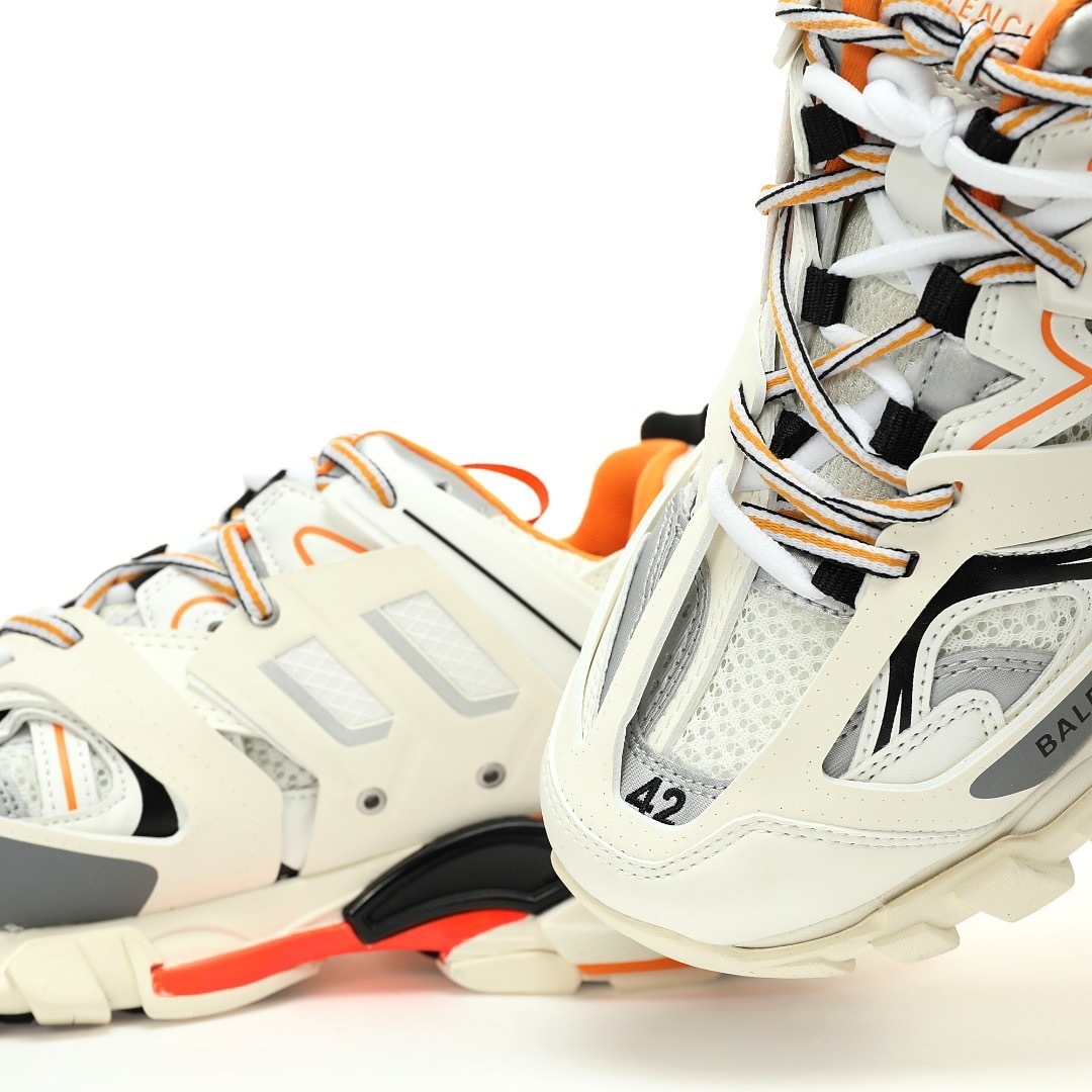 Balenciaga Track Sneaker 542023 W1GB1 9059 - Image 4