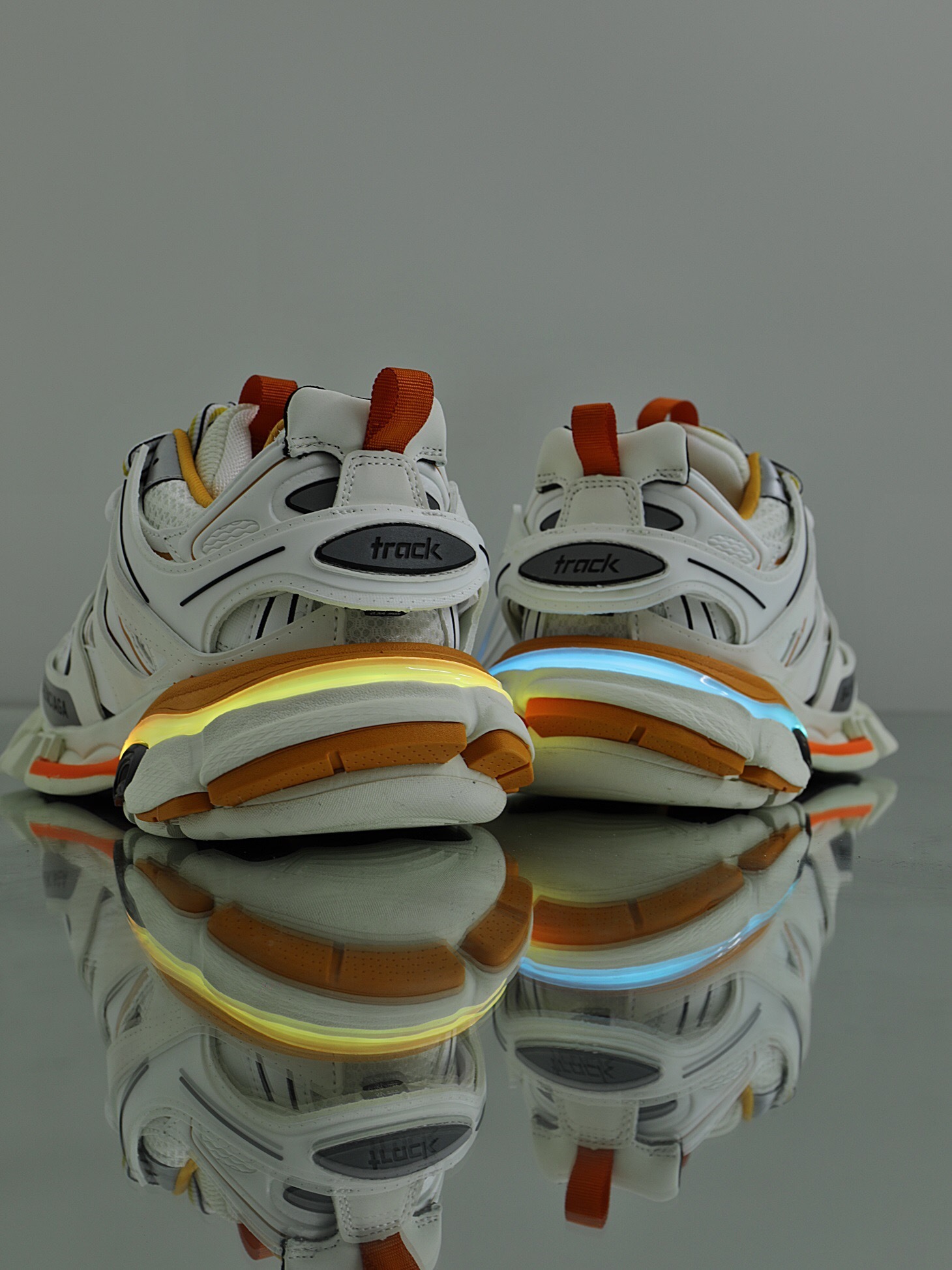 Balenciaga Track Sneaker 542236 W1GB1 9059 - Image 9