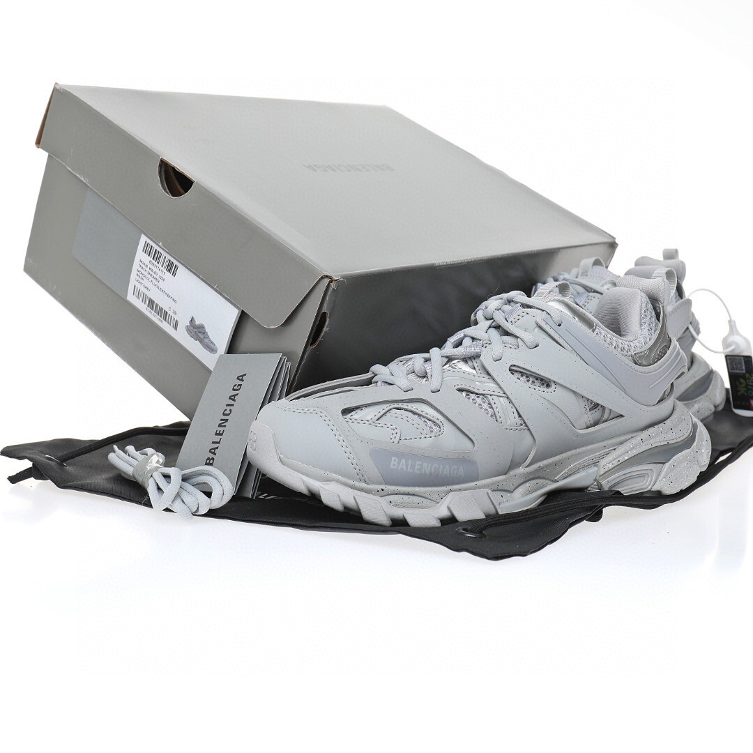 Balenciaga Track Sneaker 542436 W6LB3 3250 - Image 2