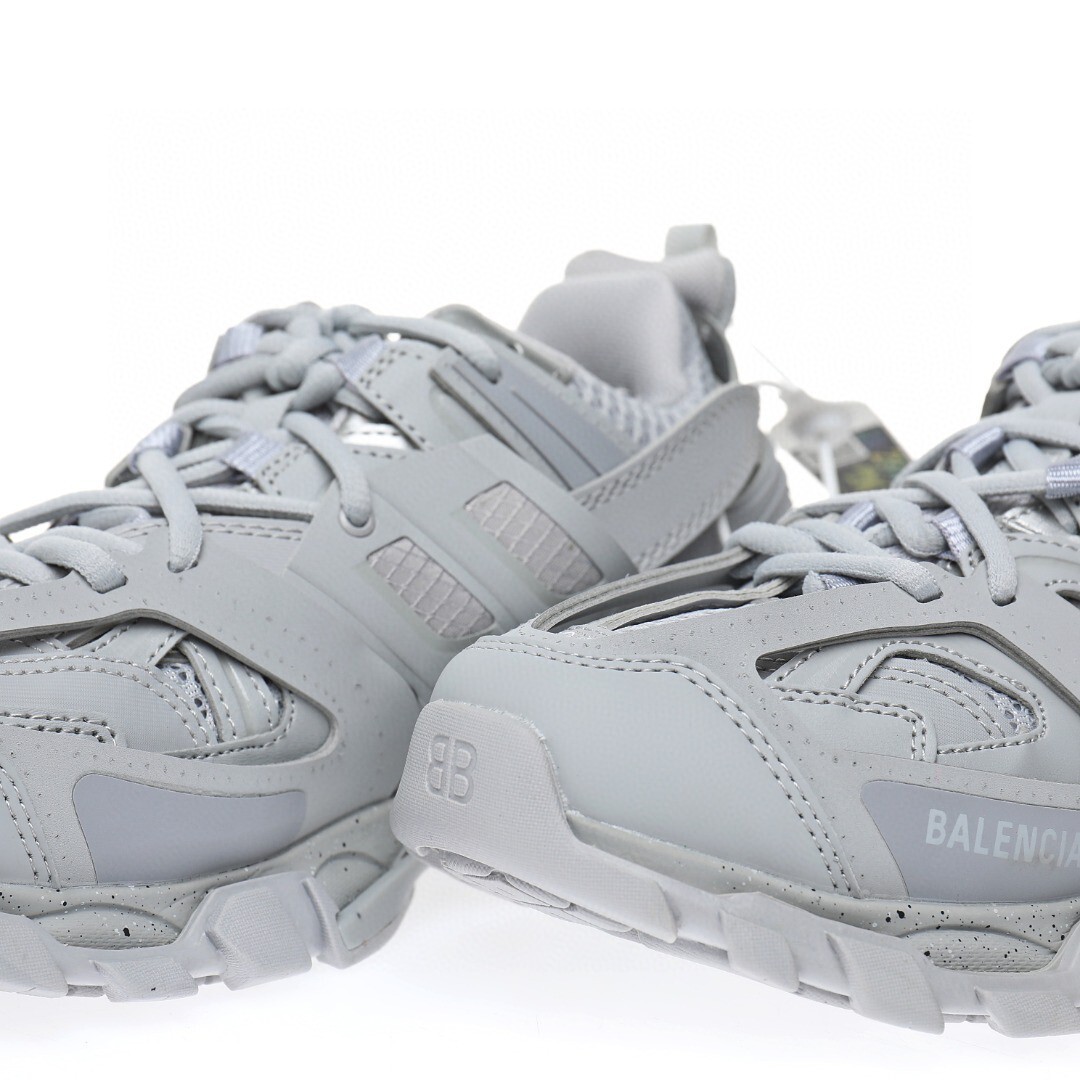 Balenciaga Track Sneaker 542436 W6LB3 3250 - Image 3