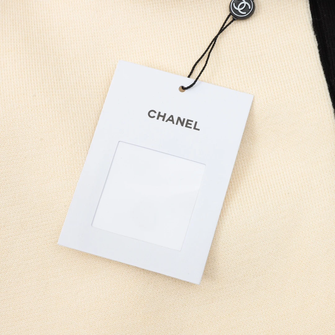 CHANEL Topwear S-L 260202602031981_109 - Image 5