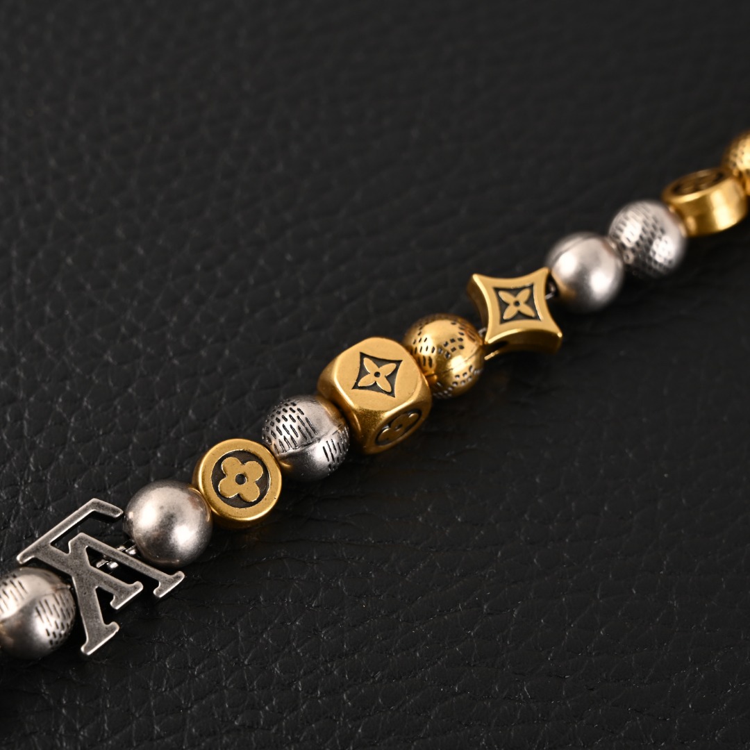 LV Bracelets 170202602040074_79 - Image 6