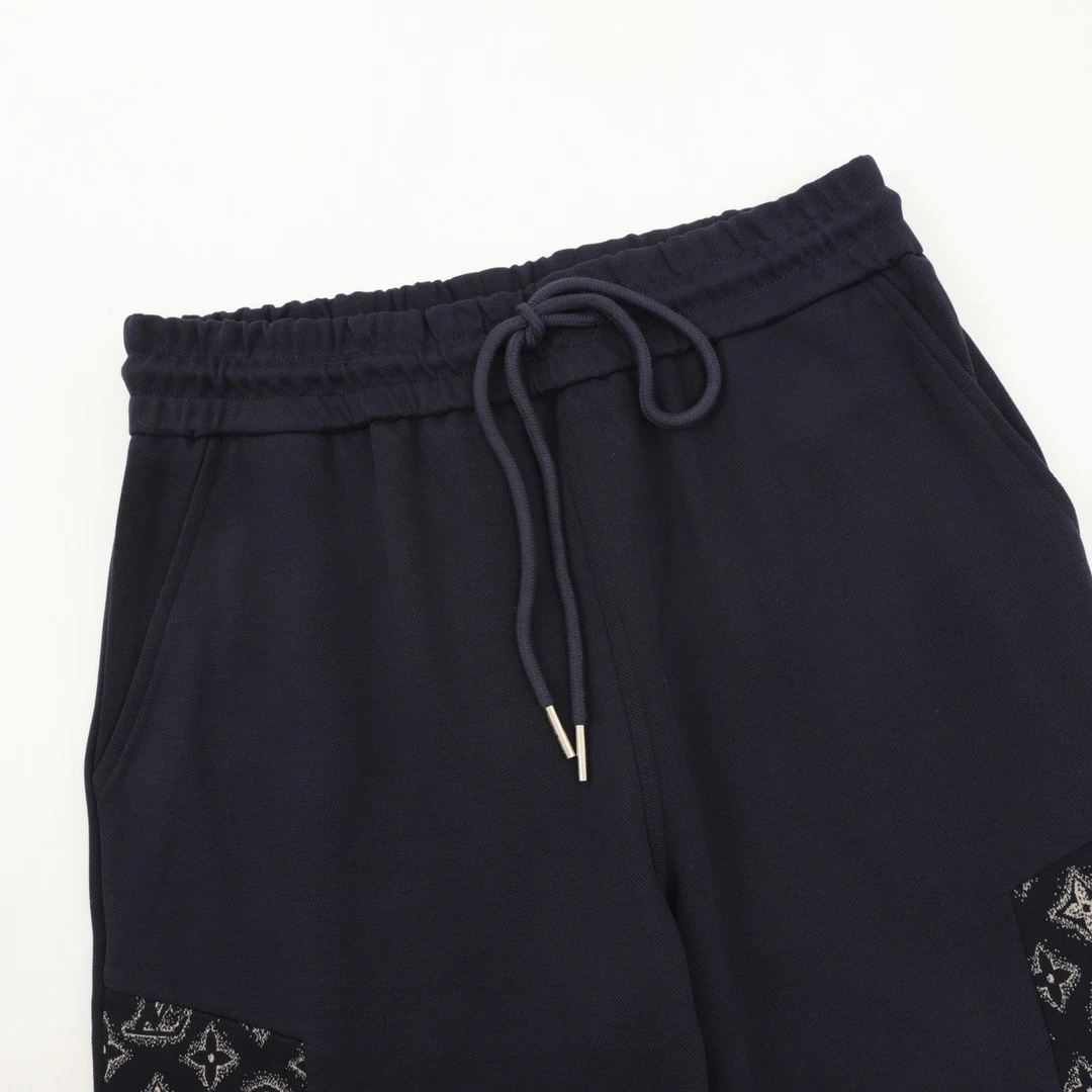 LV Outwear S-L 220202602032491_99 - Image 3