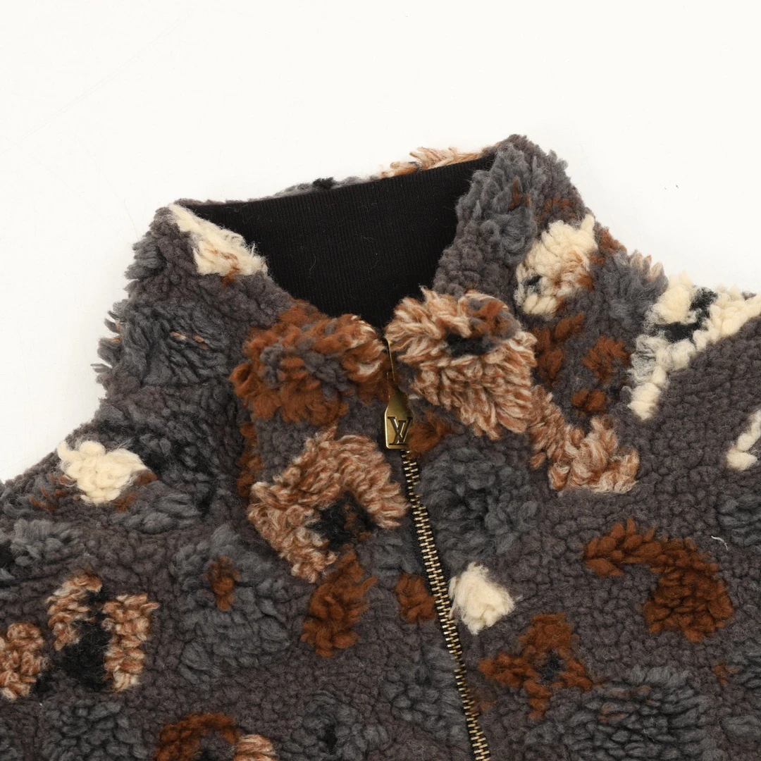 LV Outwear XS-L 350202602030099_139 - Image 3