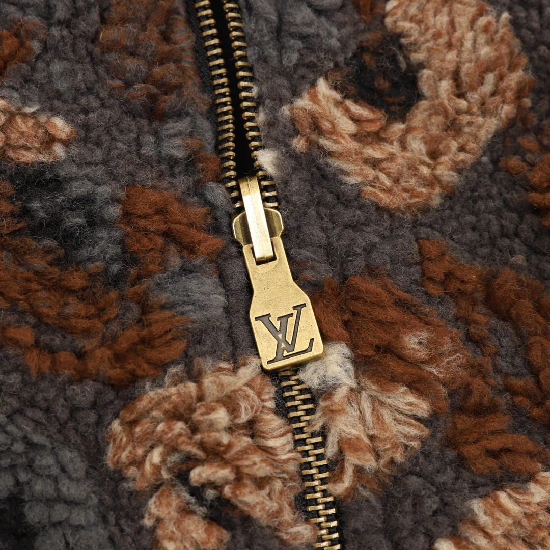 LV Outwear XS-L 350202602030099_139 - Image 7