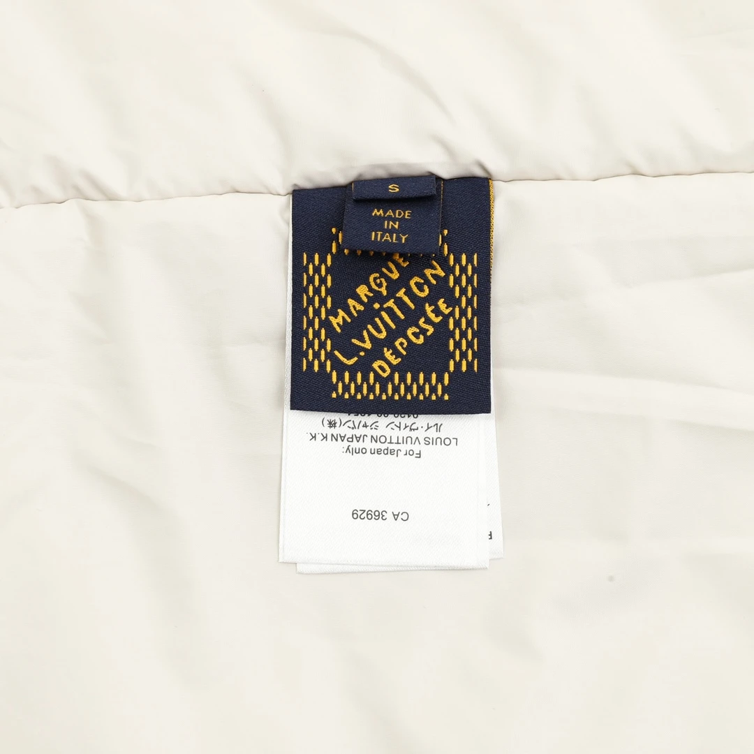 LV Outwear XS-L 350202602030100_139 - Image 9