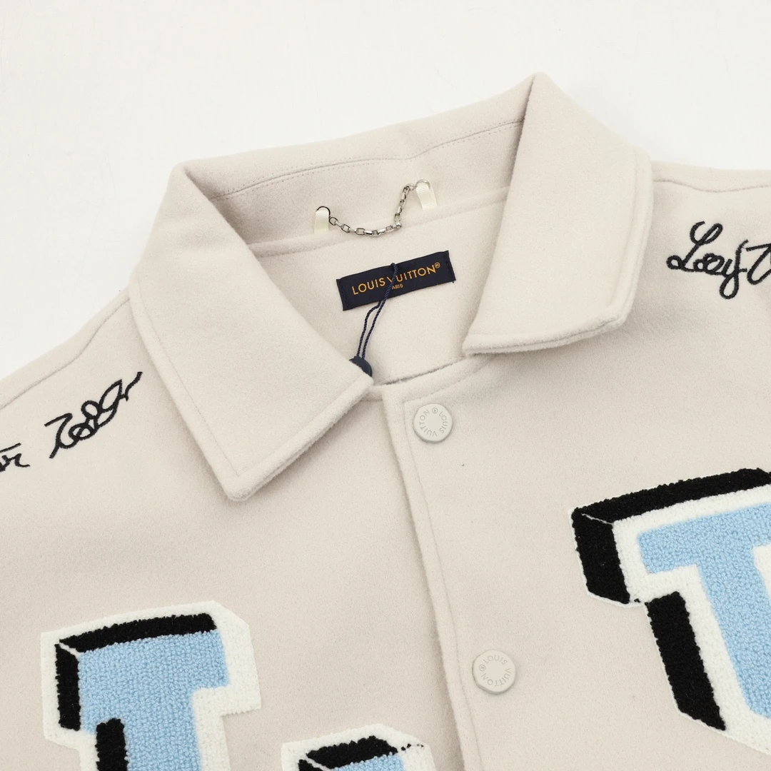 LV Outwear XS-L 400202602030157_149 - Image 3