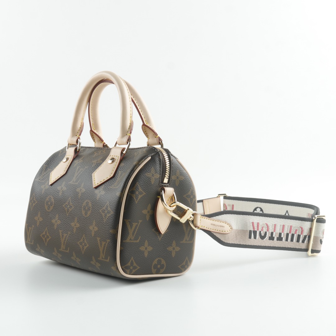 LV Shoulder & Crossbody 20x12x14cm 320202602040028_179 - Image 4