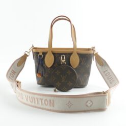 LV Shoulder & Crossbody 20x14x10cm 320202602040029_179
