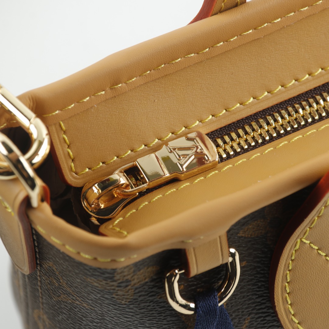 LV Shoulder & Crossbody 20x14x10cm 320202602040029_179 - Image 7
