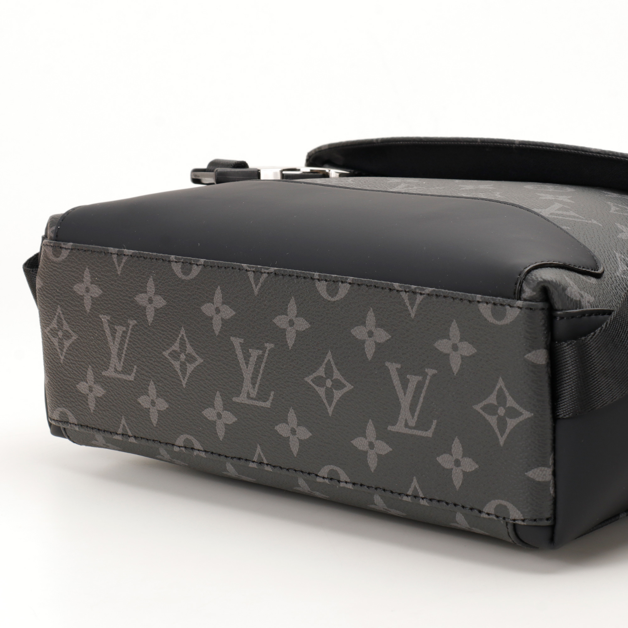 LV Shoulder & Crossbody 380202602040039_209 - Image 5