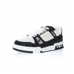 Alternative view of LV Trainer Sneaker 1A6JG7