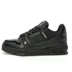 LV Trainer Sneaker 1AIKRS