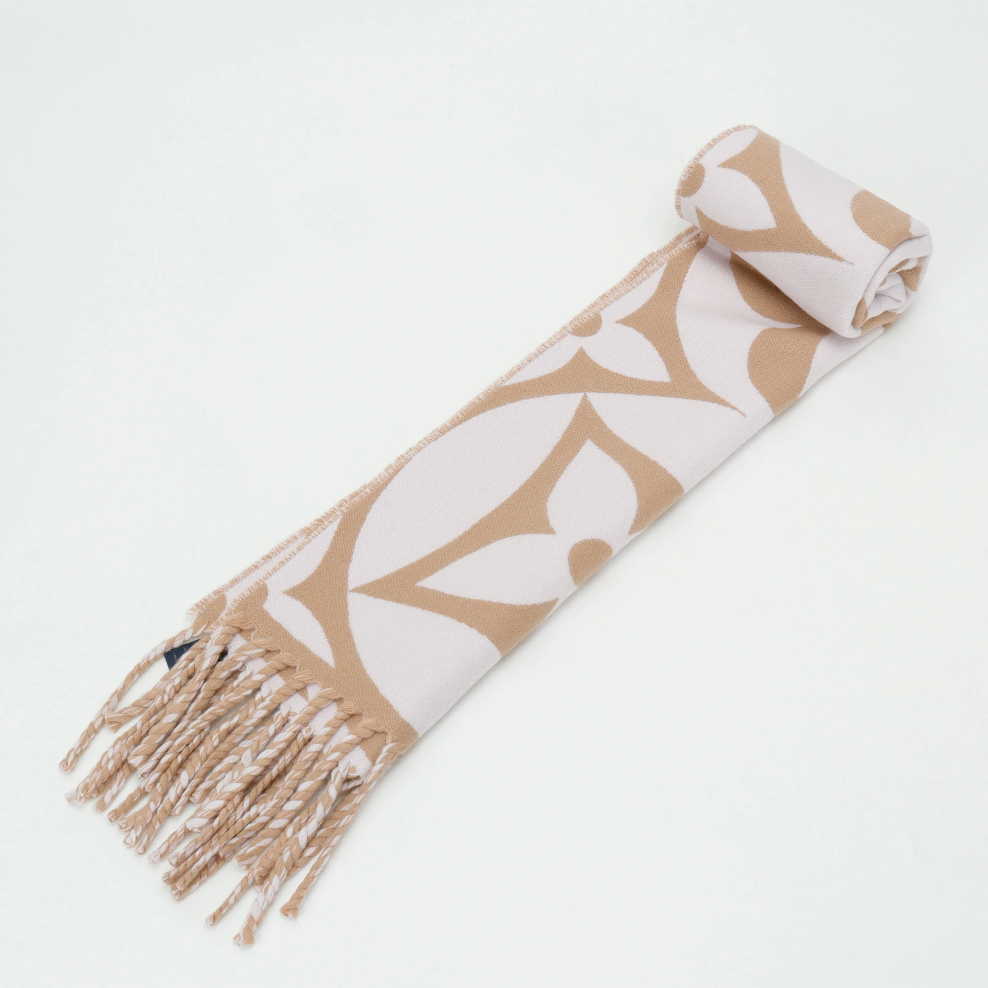 LV Uncategorized Clothing S-L 290202602030871_119 - Image 9