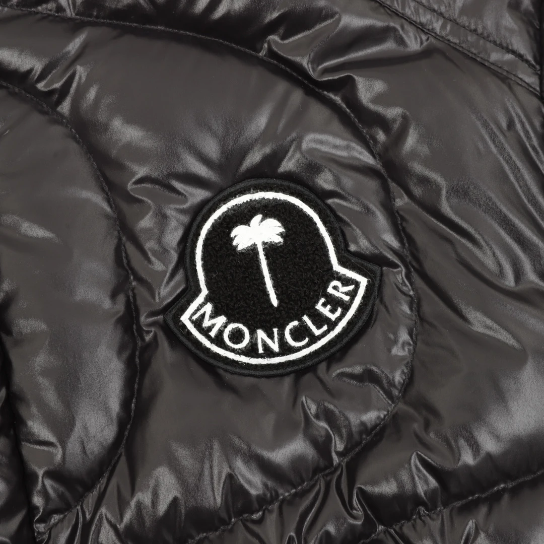 MONCLER Outwear S-L 0202602032045_109 - Image 4