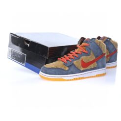 Alternative view of Nike Dunk High SB Sneaker 313171-781