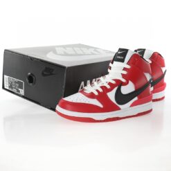 Alternative view of Nike Dunk High SB Sneaker CU7544-102