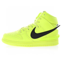Nike Dunk High SB Sneaker CU7544-300