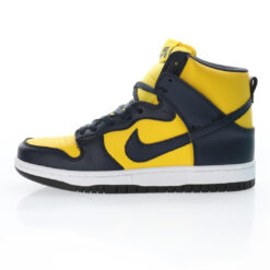 Nike Dunk High SB Sneaker CZ8149-700