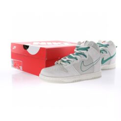 Alternative view of Nike Dunk High SB Sneaker DH0960-001