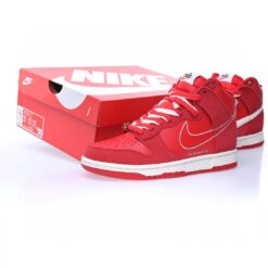 Alternative view of Nike Dunk High SB Sneaker DH0960-600