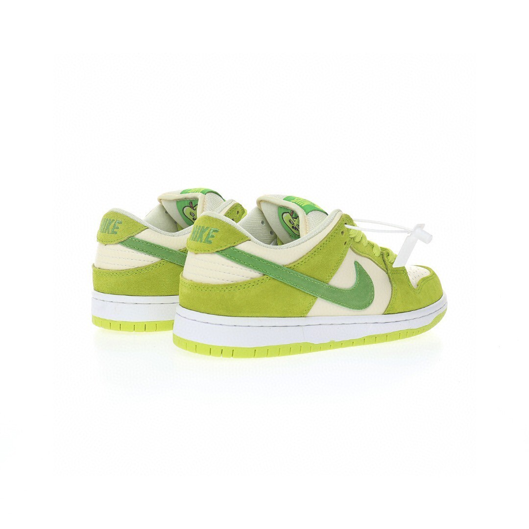 Nike Dunk Low SB Sneaker DM0807-300 - Image 4