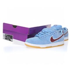 Alternative view of Nike Dunk Low SB Sneaker DQ4040-400