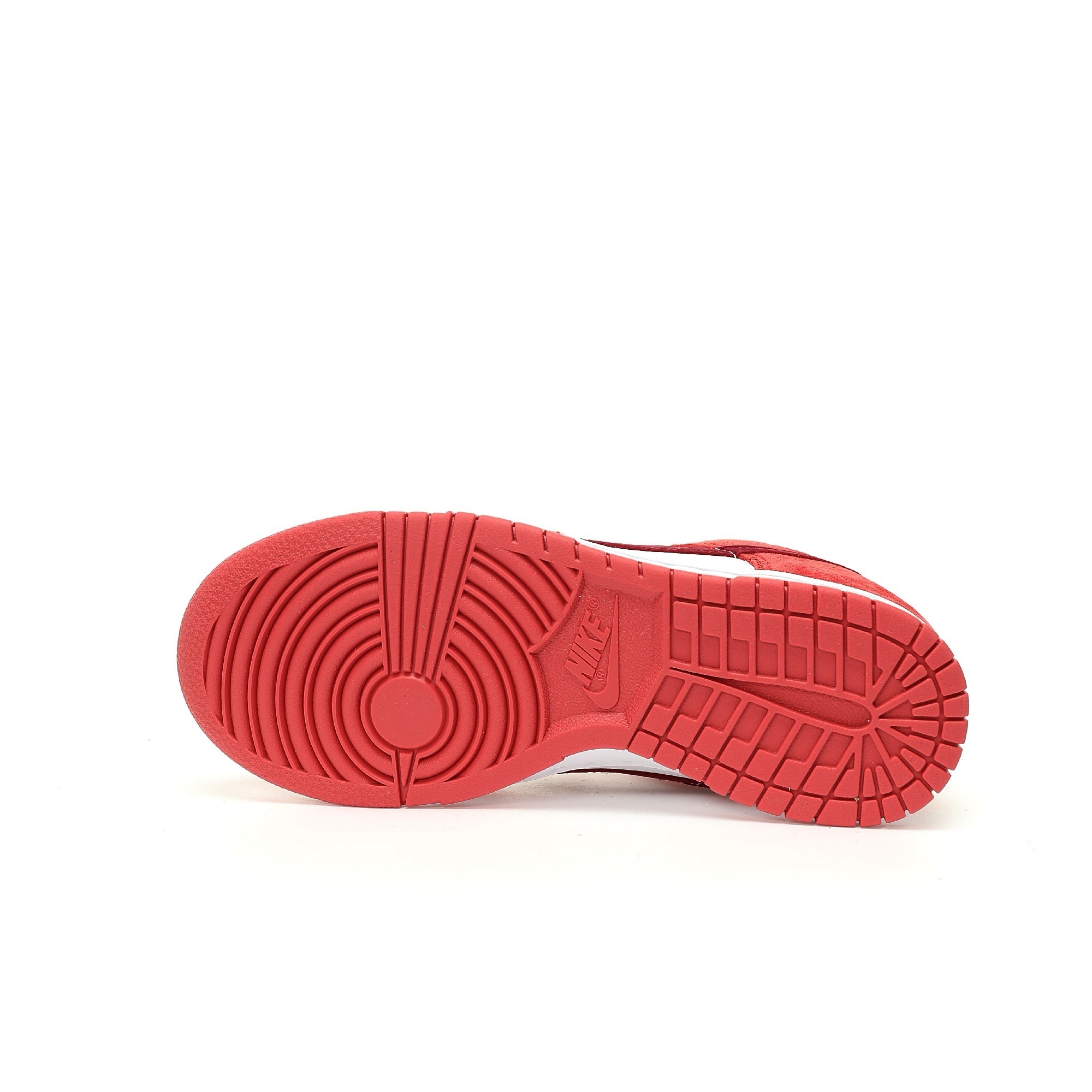 Nike Dunk Low SB Sneaker FQ7056-100 - Image 5