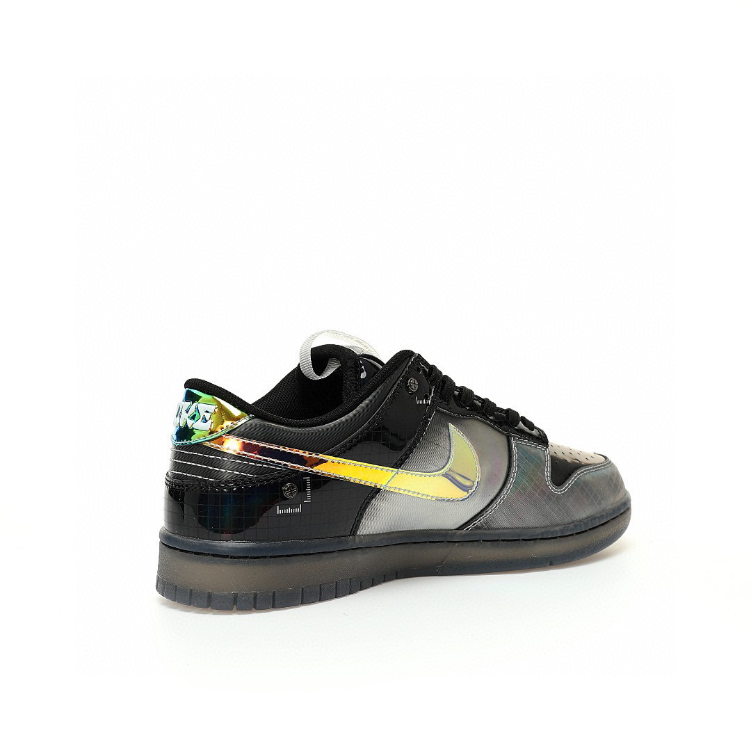 Nike Dunk Low SB Sneaker FV3617-001 - Image 3