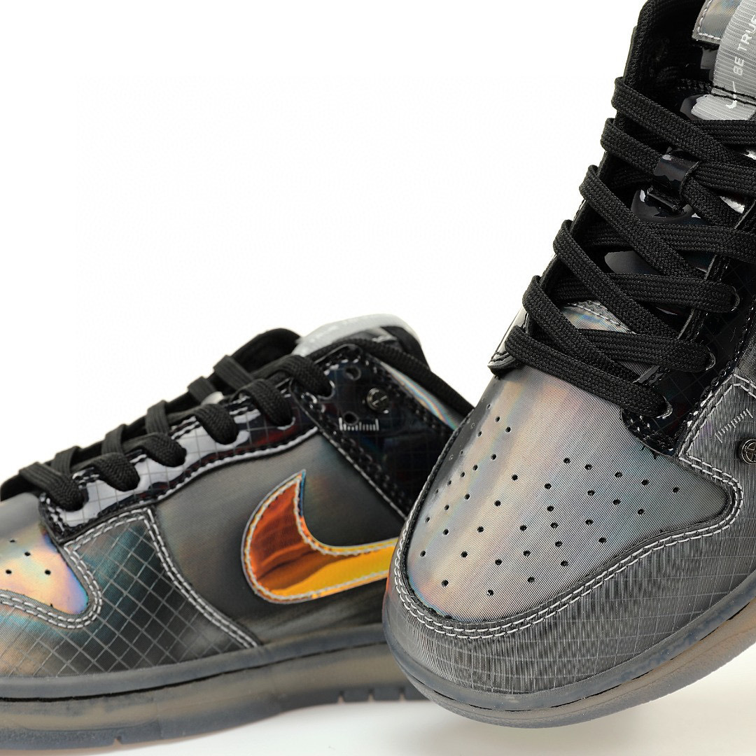 Nike Dunk Low SB Sneaker FV3617-001 - Image 8