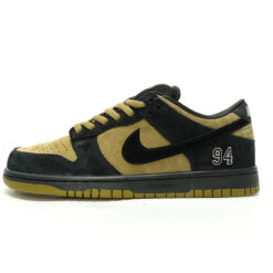 Nike Dunk Low SB Sneaker HQ8487-300