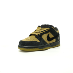 Alternative view of Nike Dunk Low SB Sneaker HQ8487-300
