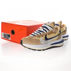 Alternative view of Nike Sacai Sneaker DD1875-200