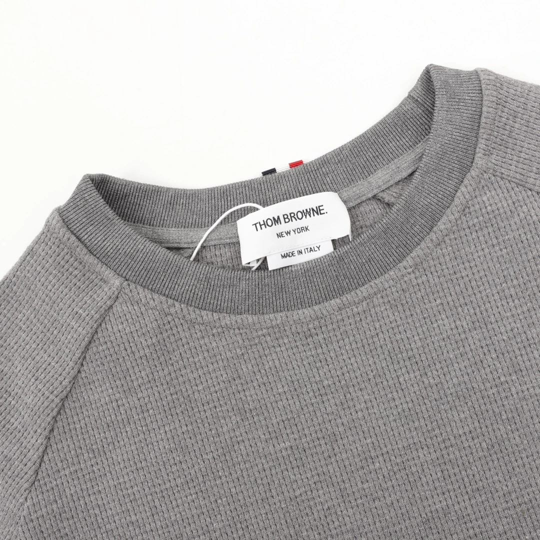TB Uncategorized Clothing S-L 220202602037027_99 - Image 3