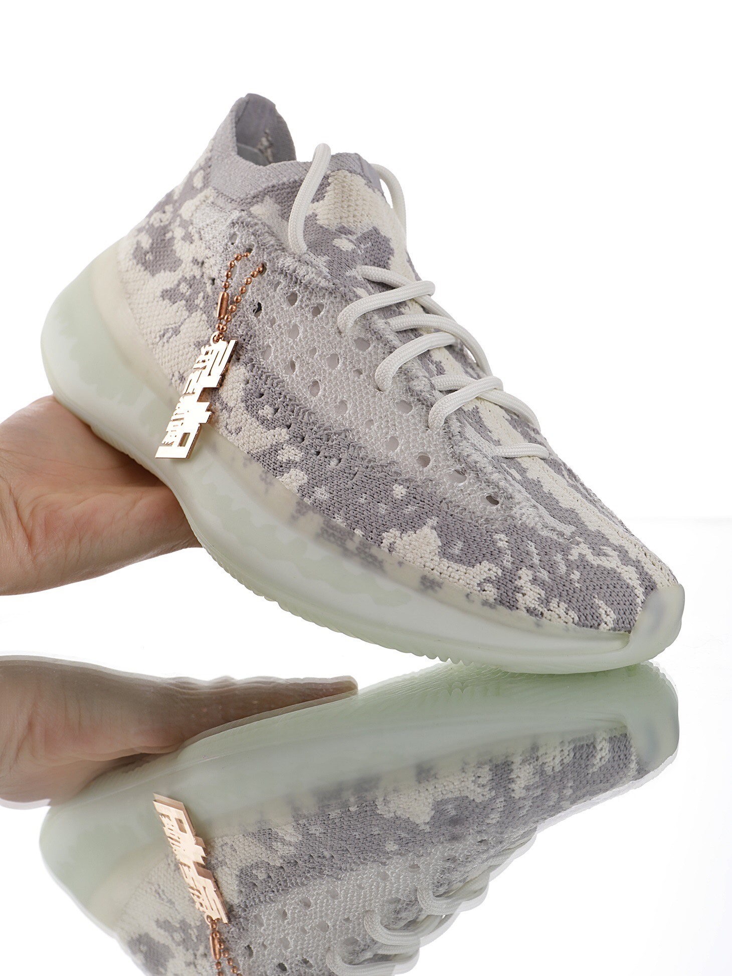 Yeezy Boost 380 Sneaker FV3260 - Image 3